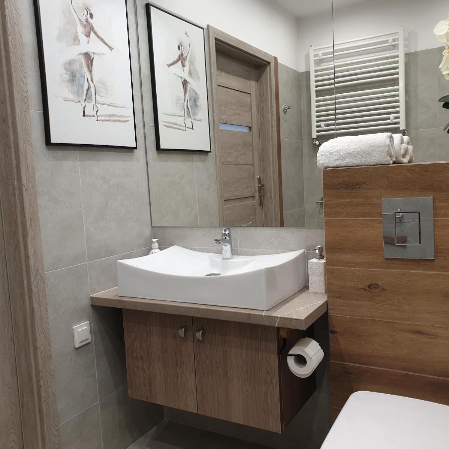 Q Silver -klimatyzowane Przy Manufakturze Z Garazem Gratis, Fv Apartment Łódź